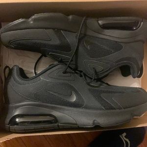 Nike air max 200